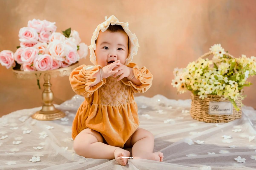 太原宝宝揉眼睛揉鼻子